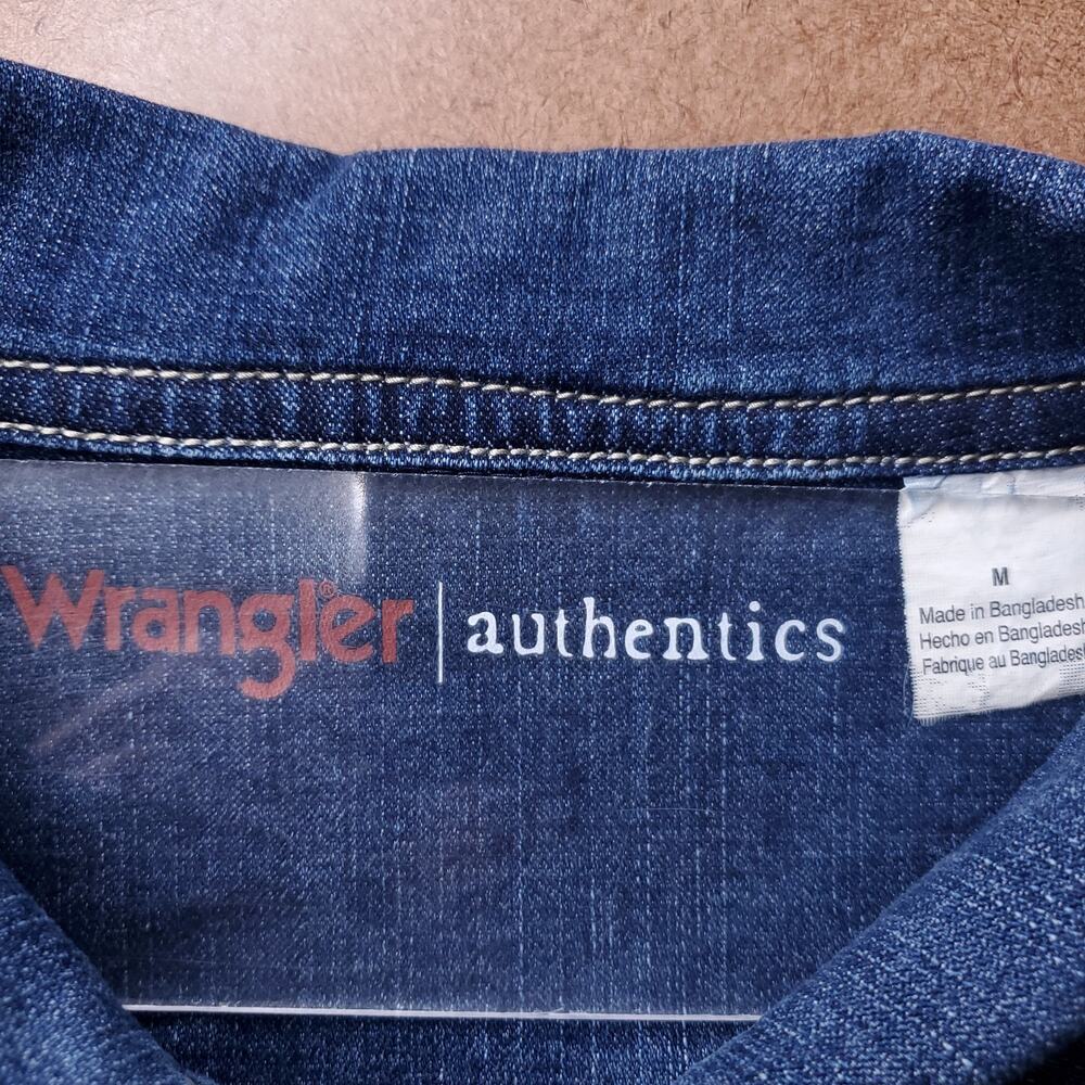 Wrangler Denim Trucker Jacket Women M Blue Fitted Pockets Buttons Retro Cowgirl - Picture 9 of 11